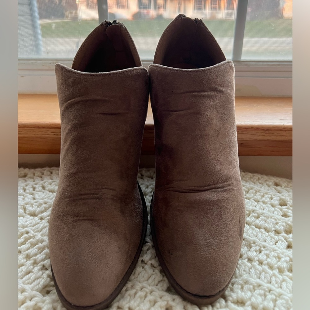 Dunes Nude Booties
